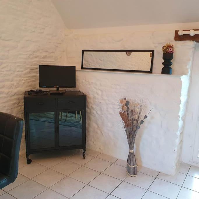 Studio Nid Cosy Avec Piscine Bonnemain Exteriér fotografie